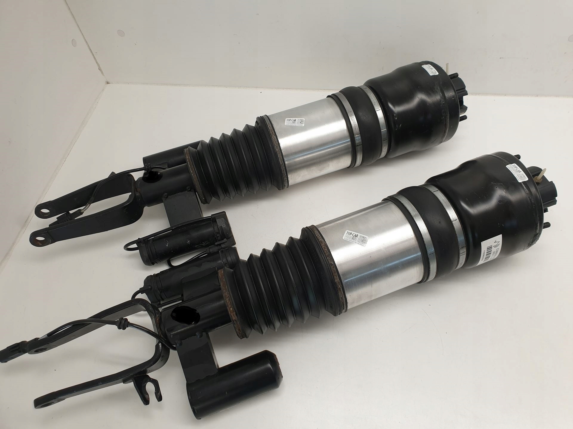 Амортизатор мерседес. Амортизатор передний мерседес w212. Амортизаторы мерседес w202. Амортизатор gl x164. Амортизаторы mercedes w211.