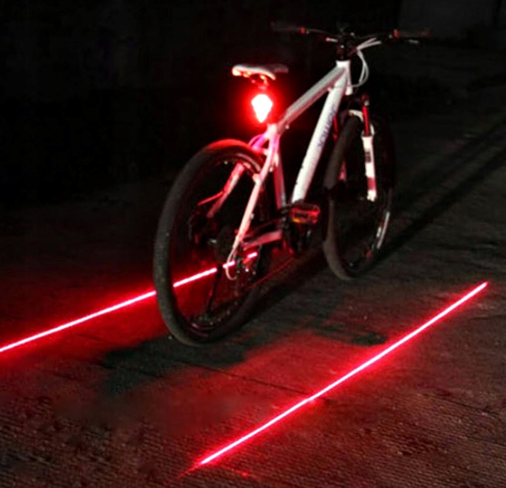 LAMPKA ROWEROWA LASER BEZPIECZEŃSTWA OŚWIETLACZ