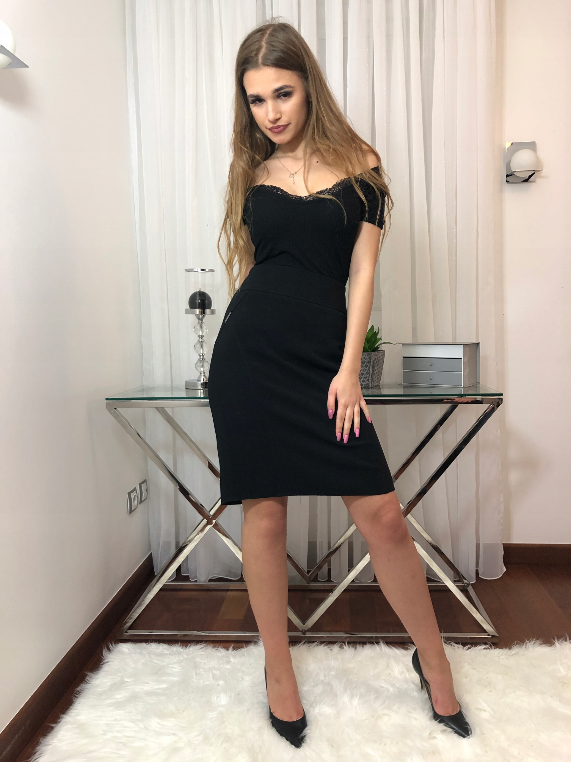 D2 SPÓDNICA CASUAL TOP MODEL CZARNA R.46 Wzór dominujący bez wzoru