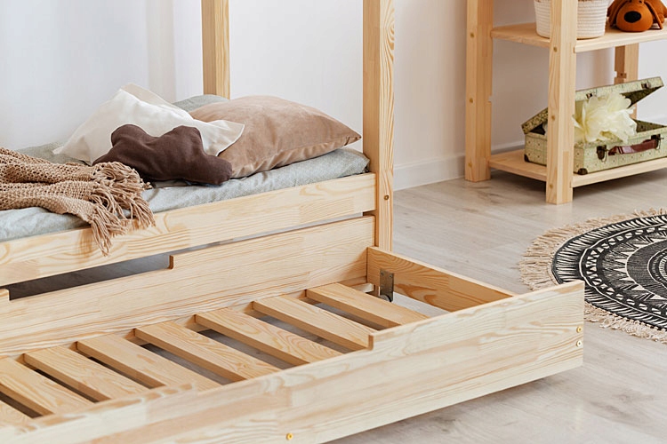 SZUFLADA NA POŚCIEL MATERAC DO ŁÓŻKA DOMEK DZIECI Marka Elior