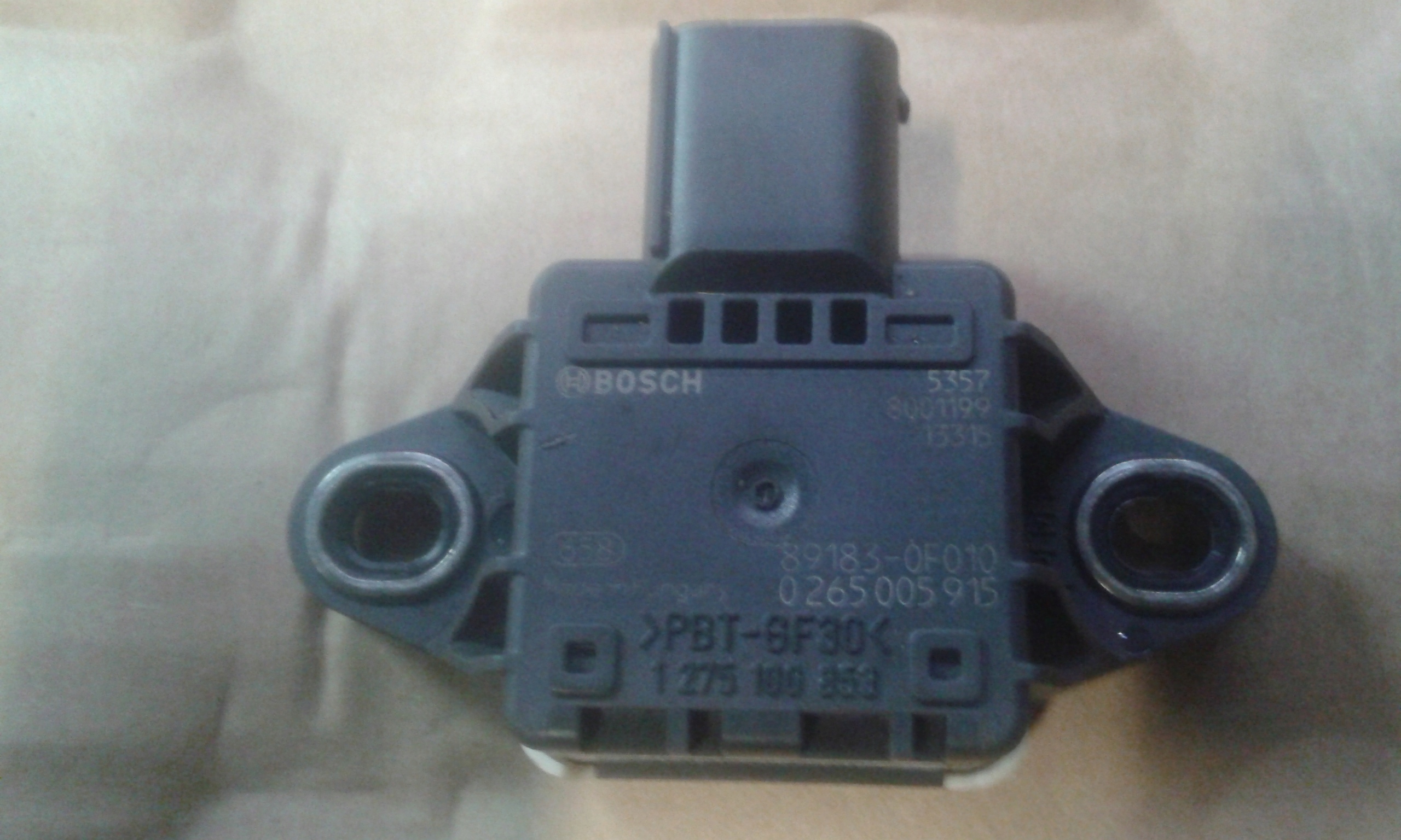 TOYOTA AVENSIS T27 13-14 ŻYROSKOP 0F010