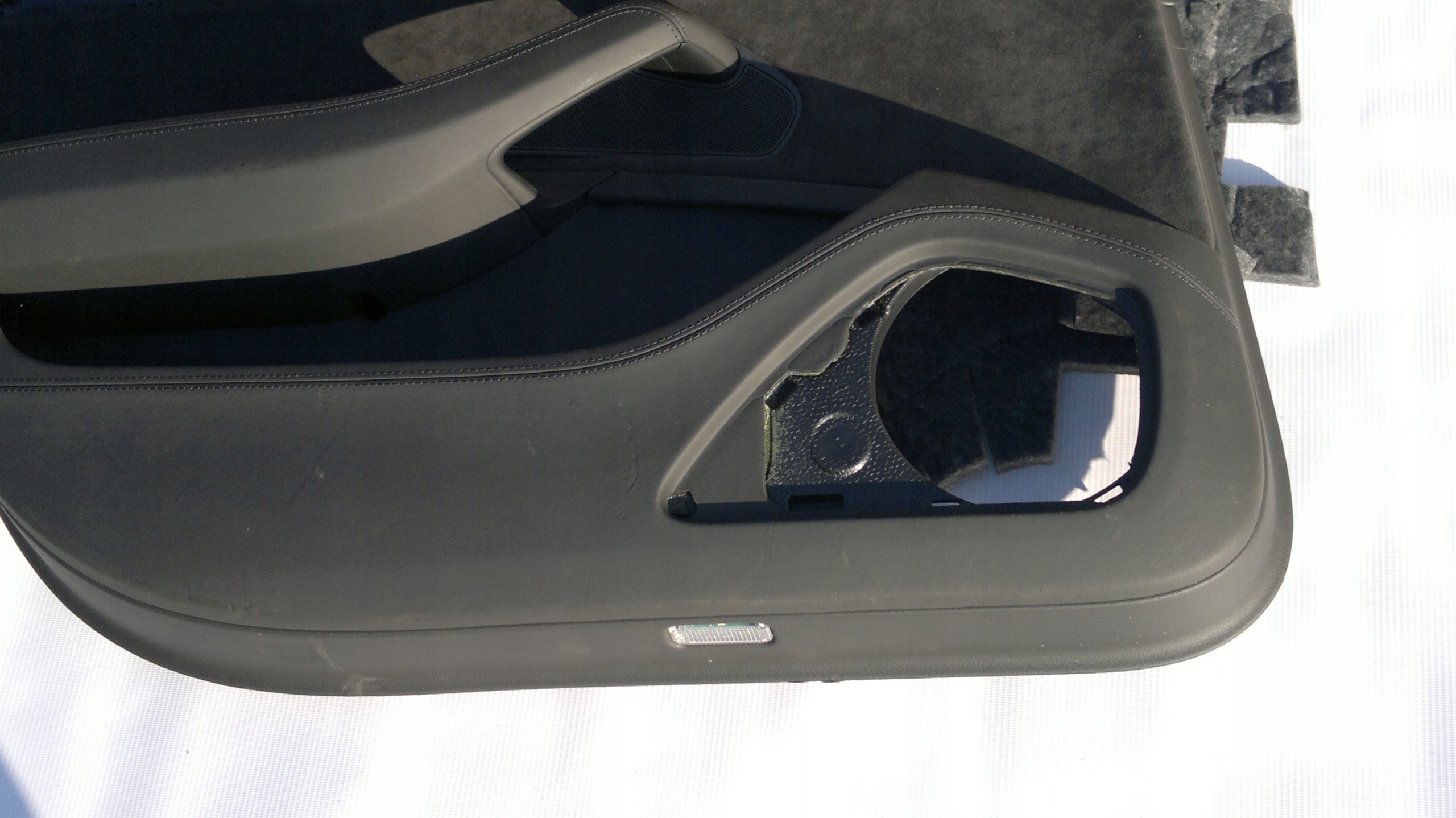 AUDI A8L 4H BOCZEK DRZWI TYŁ LEWY 4H4868067 SOUL Producent części Audi OE