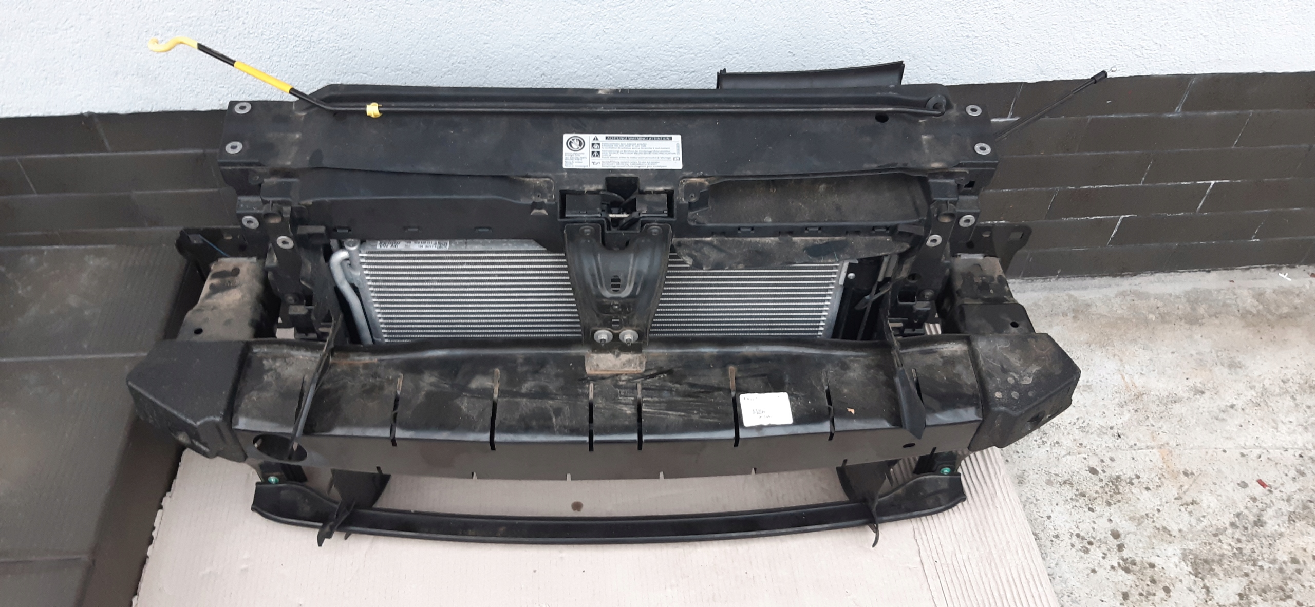 ПЕРЕДНЯЯ ПАНЕЛЬ КОМПЛЕКТ С РАДИАТОРАМИ VW JETTAc77r 2tdi CUU