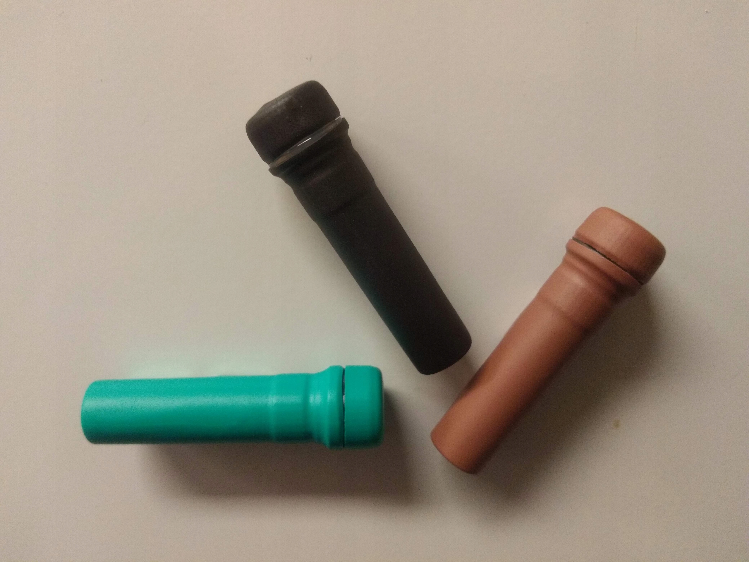 Geocaching Pojemnik 2ml, Czarny z dwoma magnesami Model 2 ml