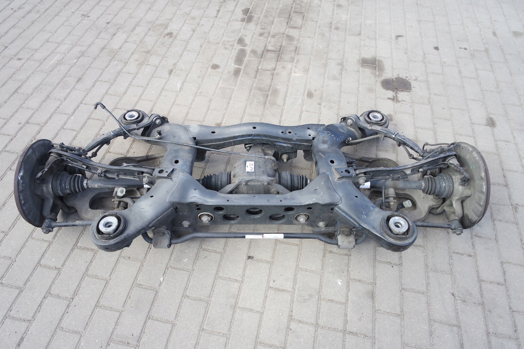 MERCEDES GLE SUV 166 2.5CDI ZAWIESZENIE TYL LEWE