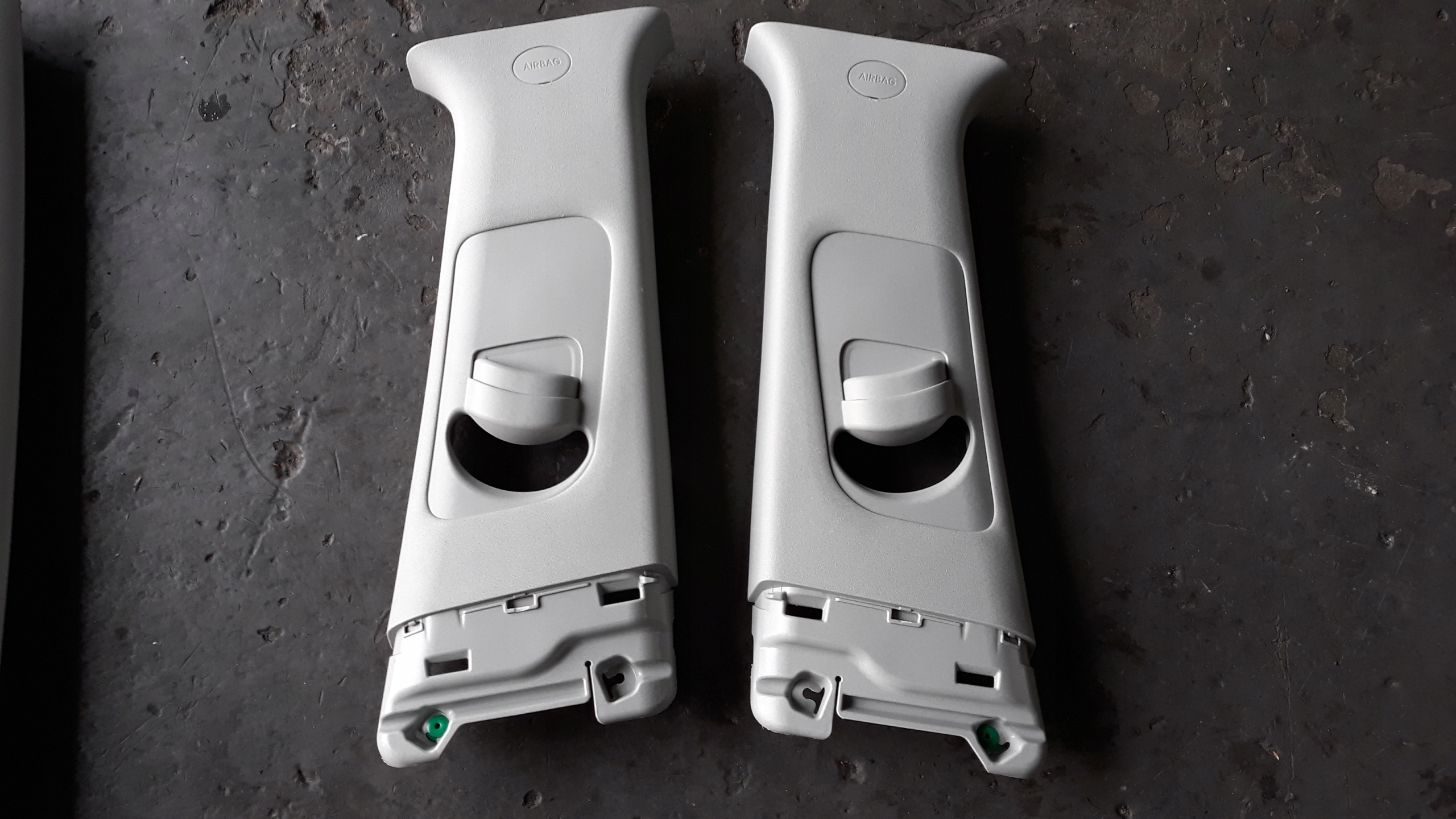 KIA NIRO 2018 1.6 HYB НАКЛАДКА ЛЕВАЯ