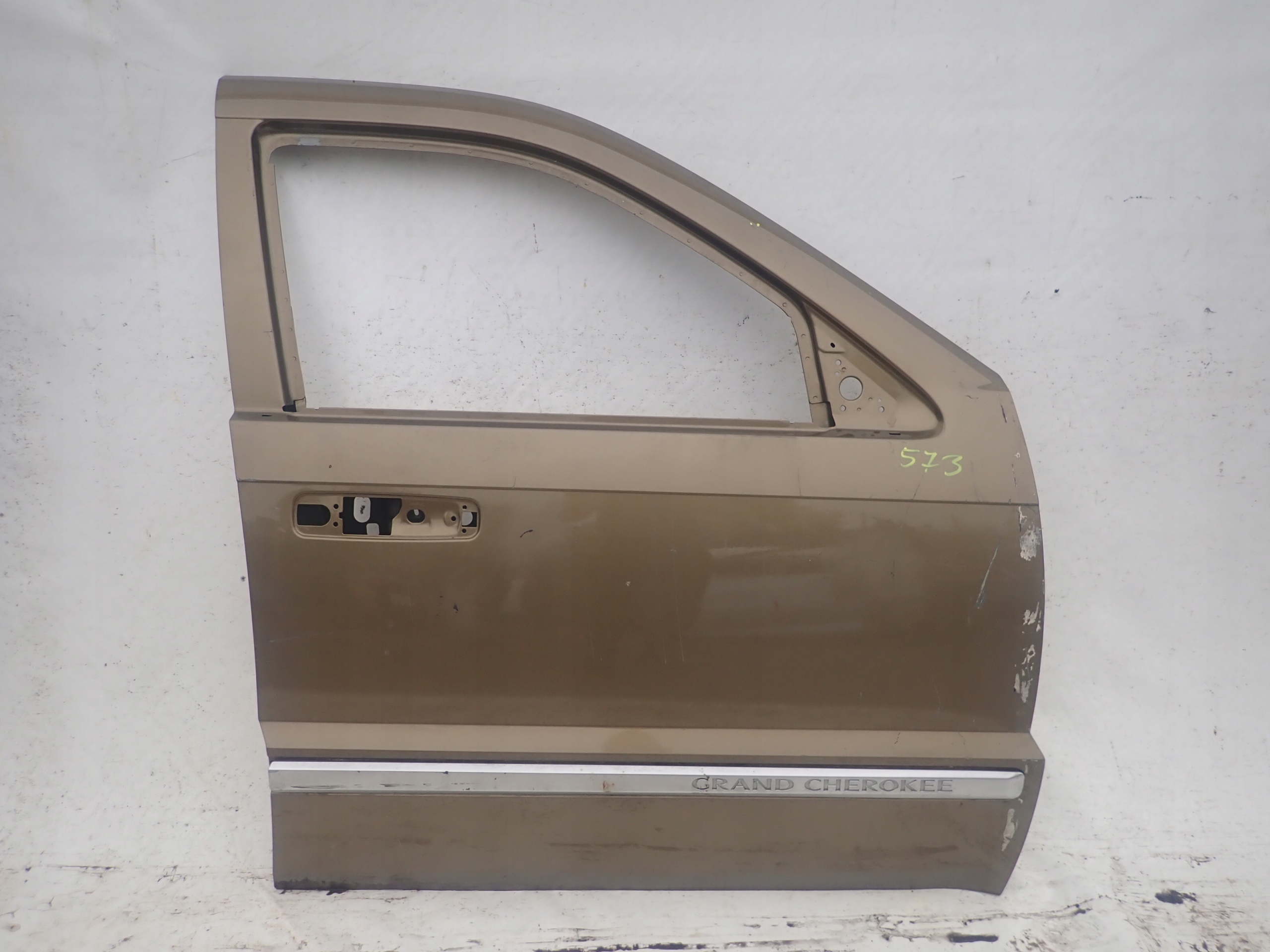 JEEP GRAND CHEROKEE WK 05-10 door front right