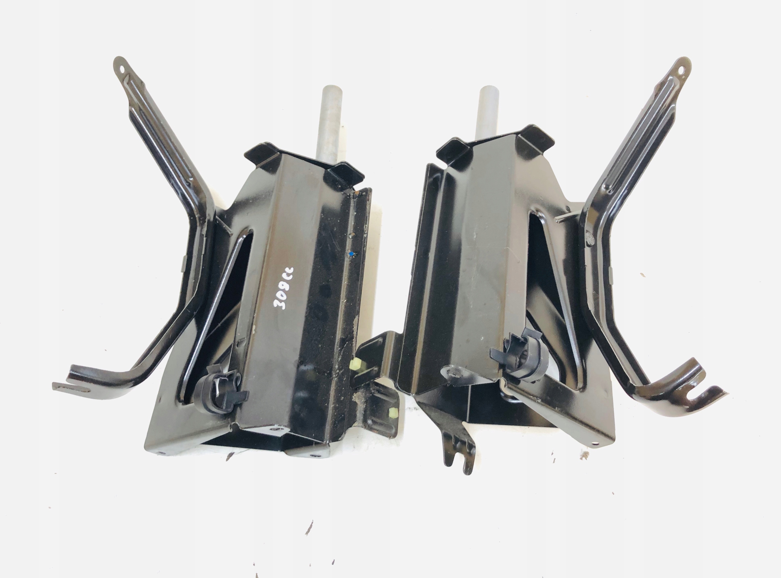 Кронштейн отбойника левый правый PEUGEOT 308 T7 CC