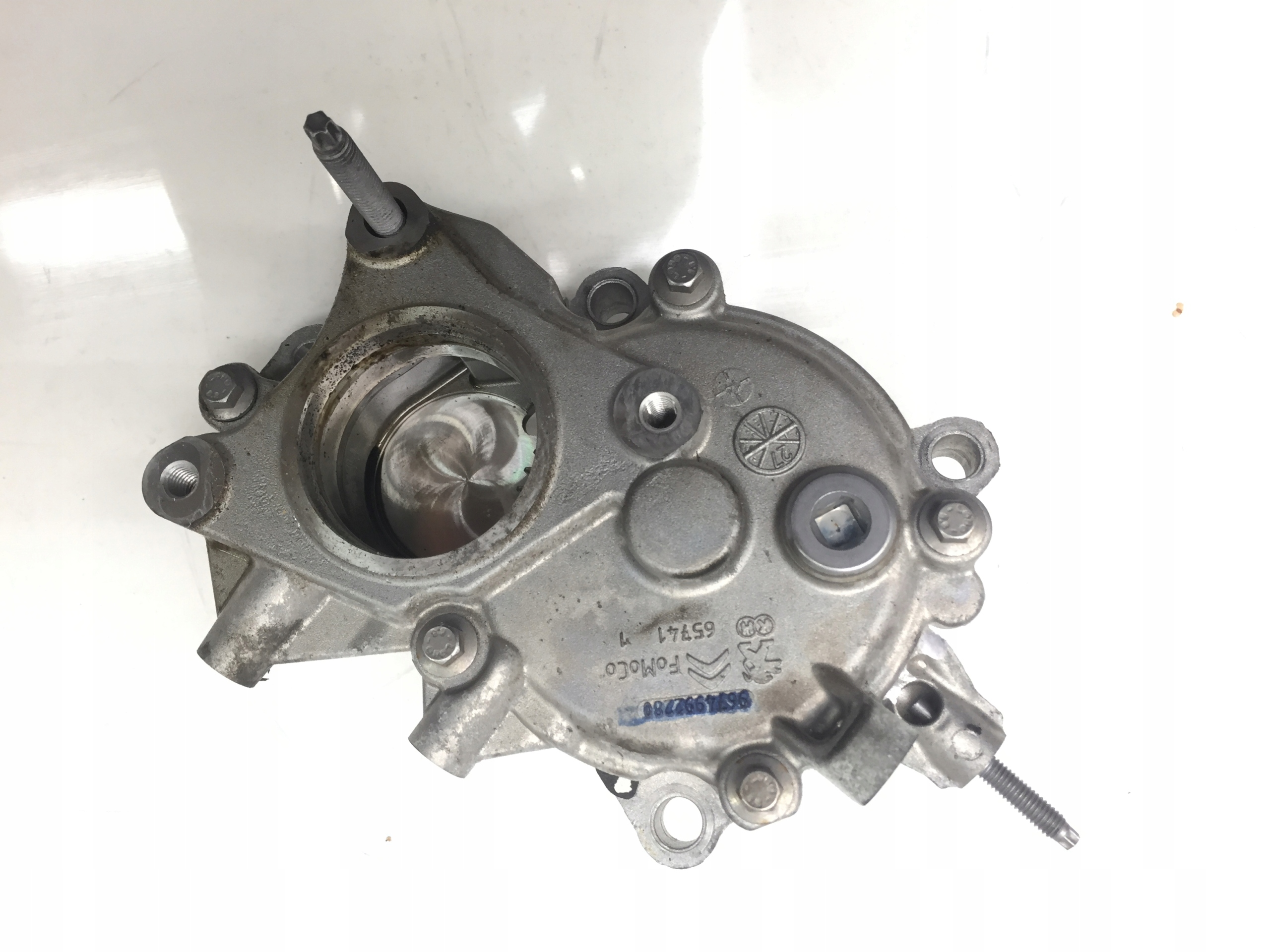 C4 PICASSO 2.0 привод Насосы вакум 9674992180