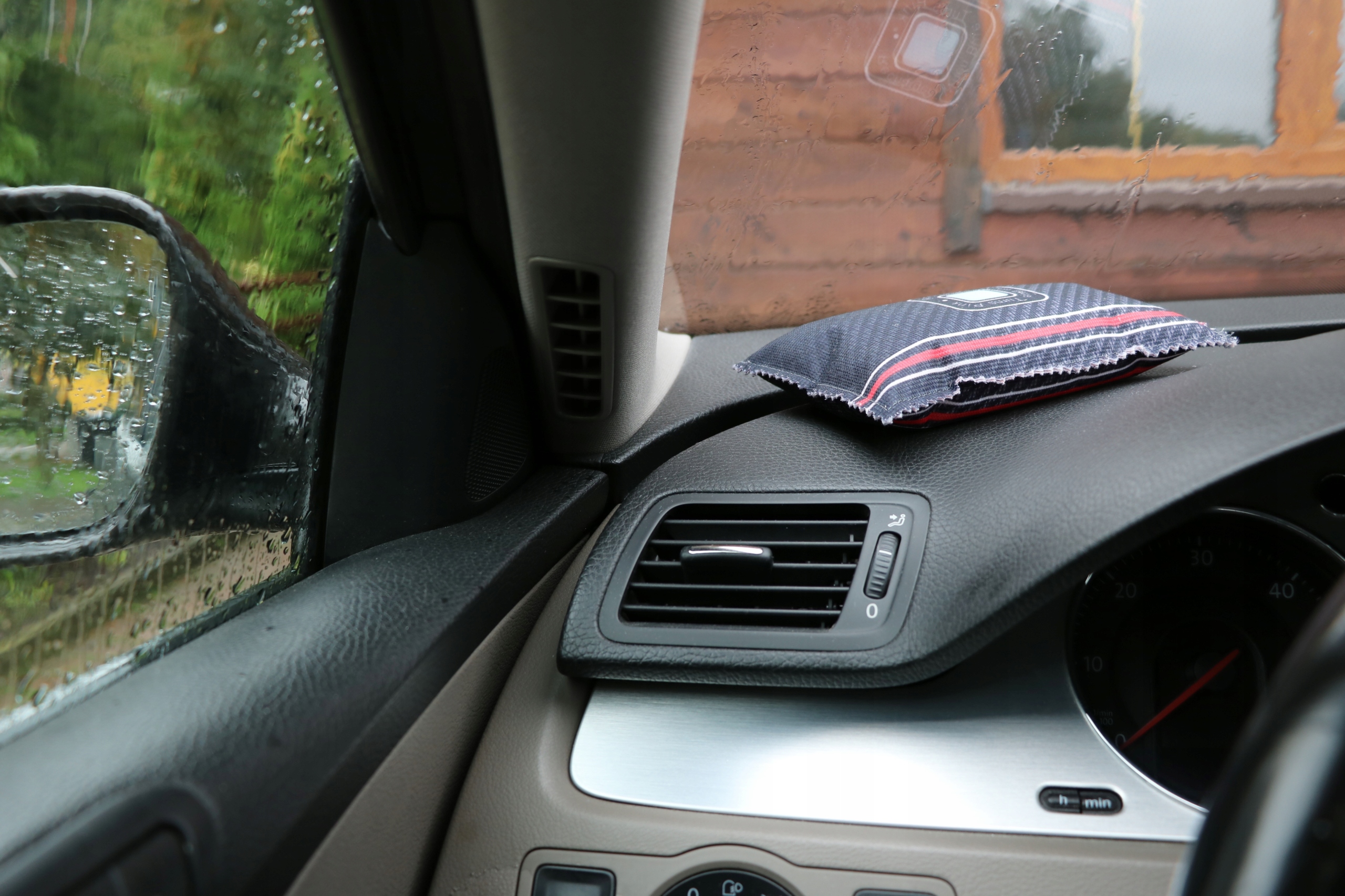 Osuszacz Pochłaniacz Wilgoci do Auta SUPER JAKOŚĆ Producent MPLco