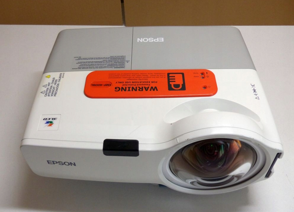 PROJEKTOR RZUTNIK EPSON EMP-400We LAMPA WXGA XGA Kod producenta ..