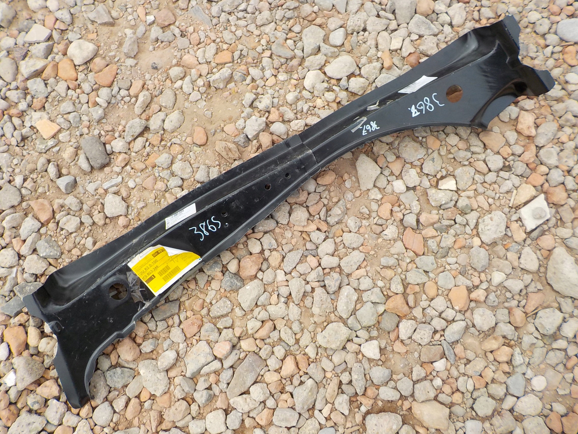 4F0803347, 4F0803346 - Усилитель заднего ремня AUDI A6 C6 2004-2011