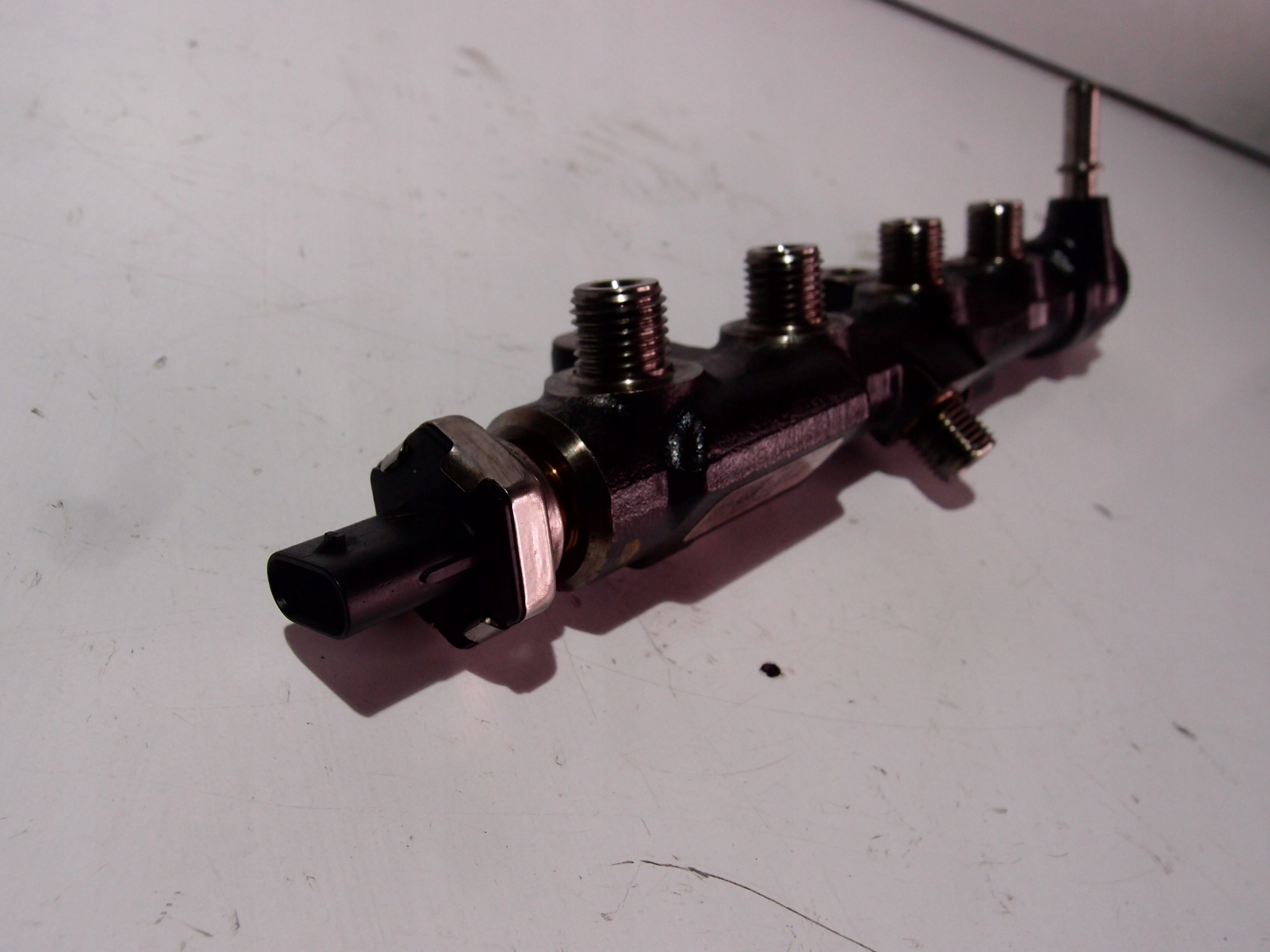 LISTWA WTRYSKOWA CITROEN PEUGEOT 1.5EHDI 151970078 Producent części Citroen OE