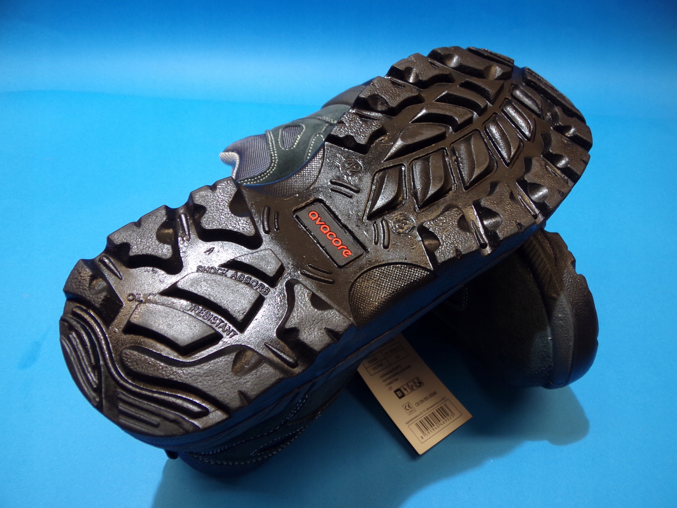 BUTY ROBOCZE TRZEWIKI OCHRONNE R 45 WZMOCNIONE PRAMA S1 OBUWIE Z PODNOSKIEM Cechy dodatkowe z podnoskiem