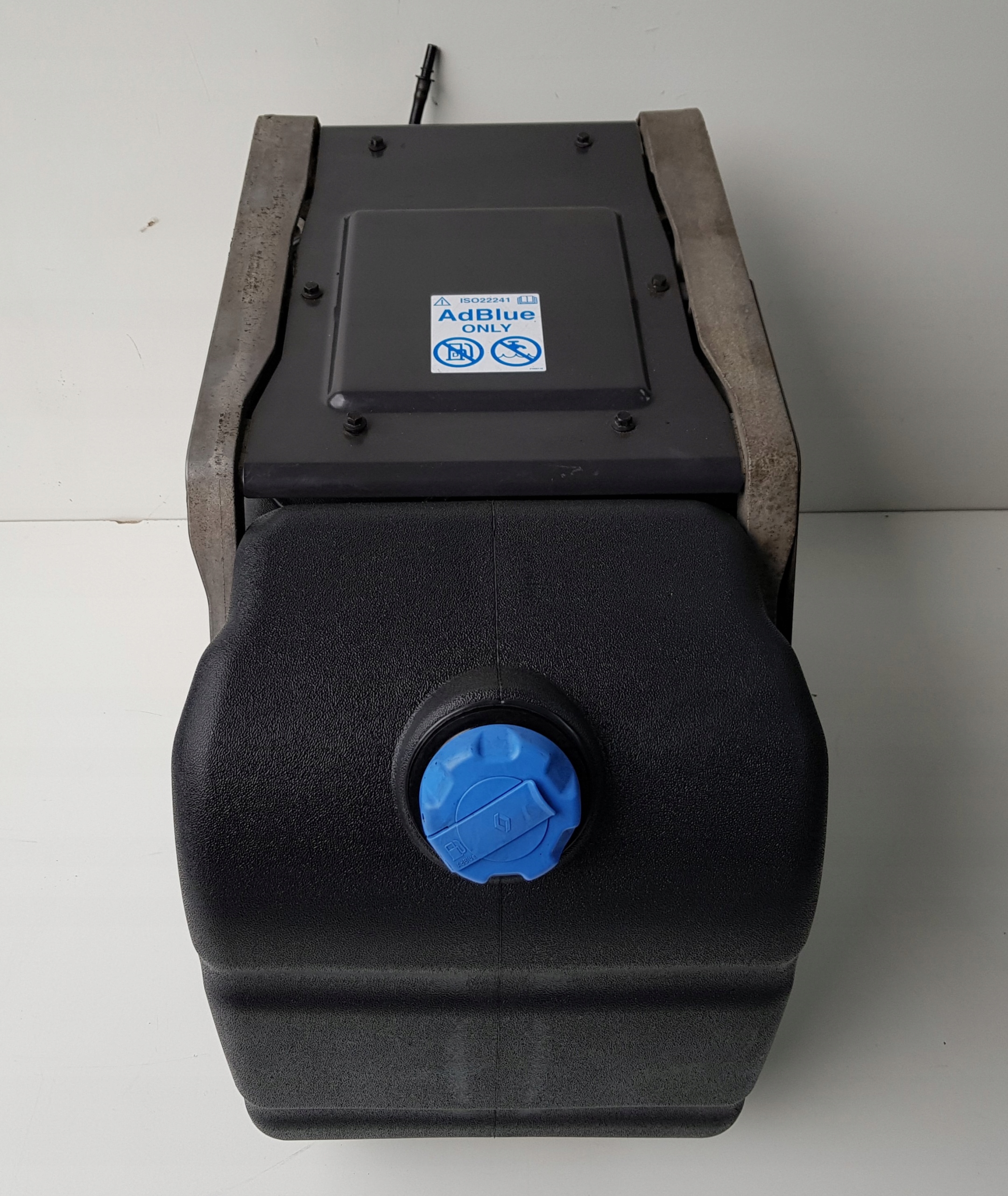 Mercedes gle adblue tank capacity