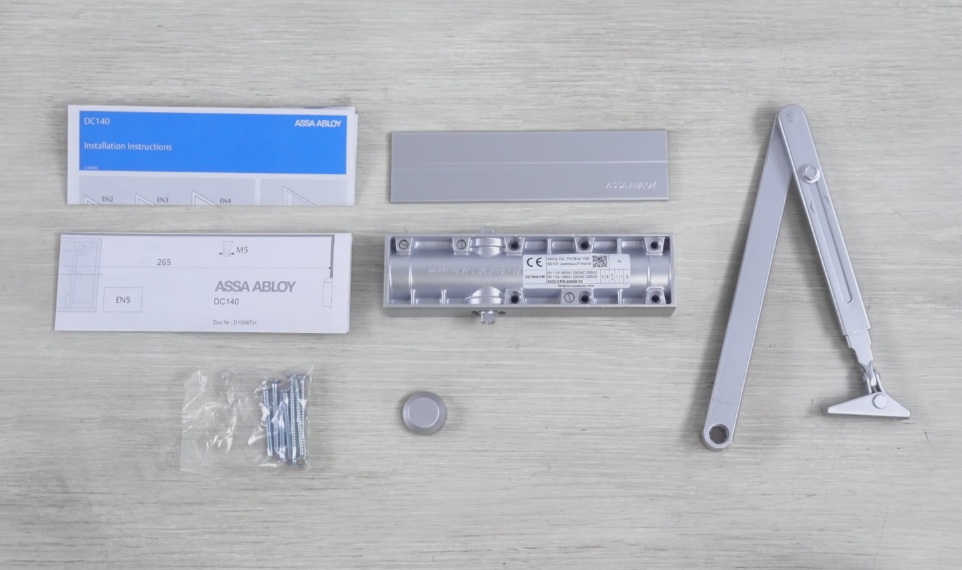 Samozamykacz do drzwi max 100kg 1250mm ASSA ABLOY DC140 srebrny Maksymalna szerokość drzwi 125 cm