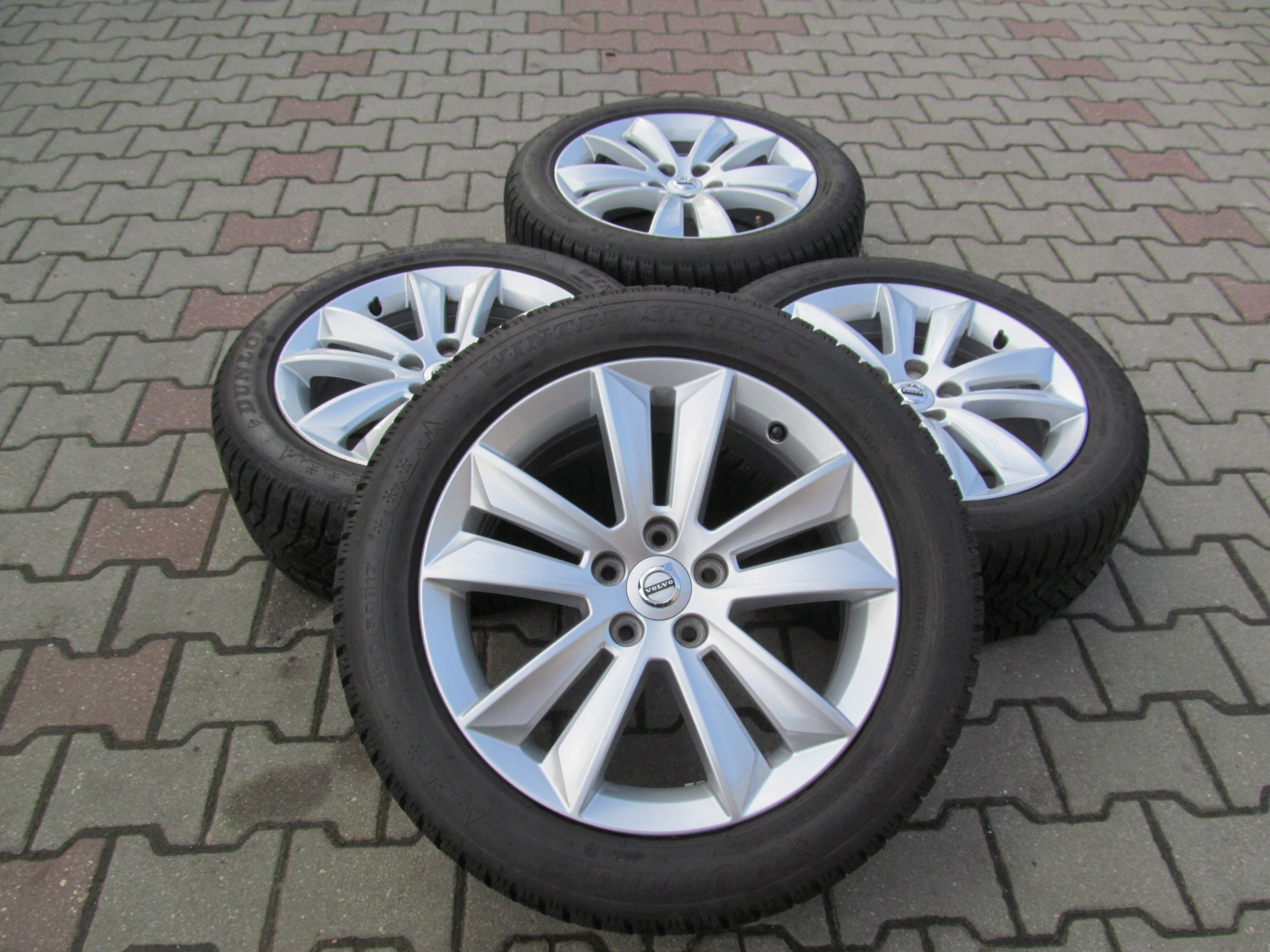ДИСКИ VOLVO C30 S40 V50 S60jx17 Et40,5x108