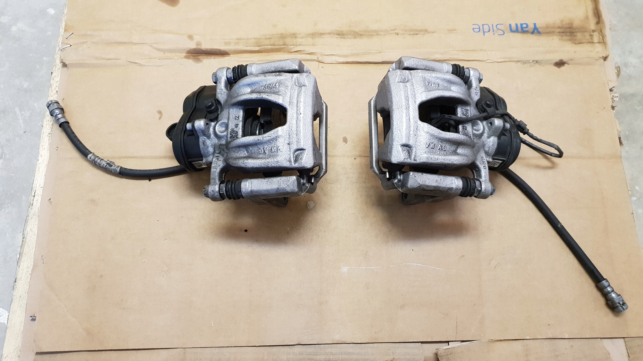 80A615403DQ - Супорти диски 330мм Audi S4 B9 A4 S5 A5 SQ5 3,0 Т