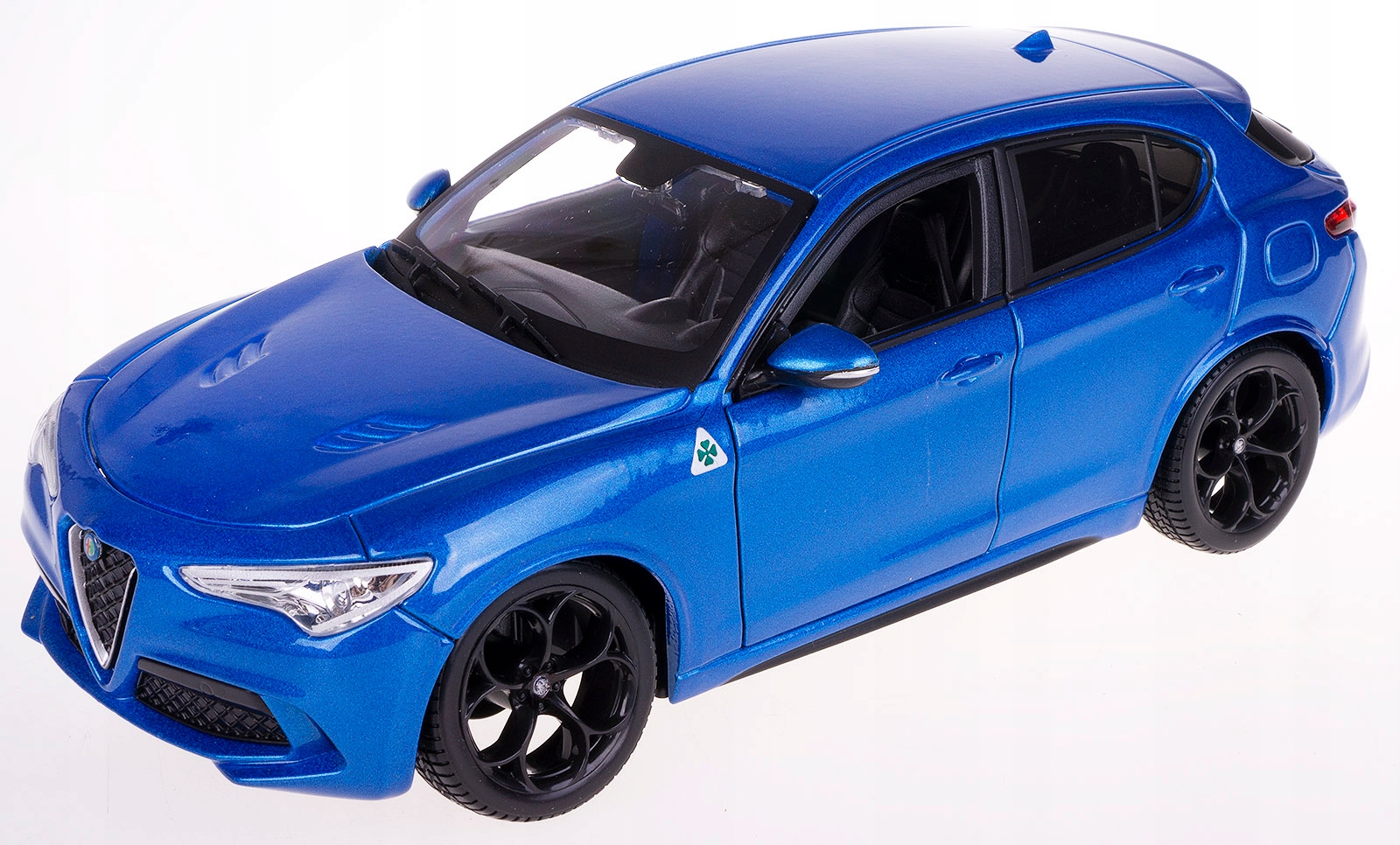ALFA ROMEO STELVIO MODEL METAL BBURAGO 1:24 NIEBIE Model ALFA ROMEO STELVIO