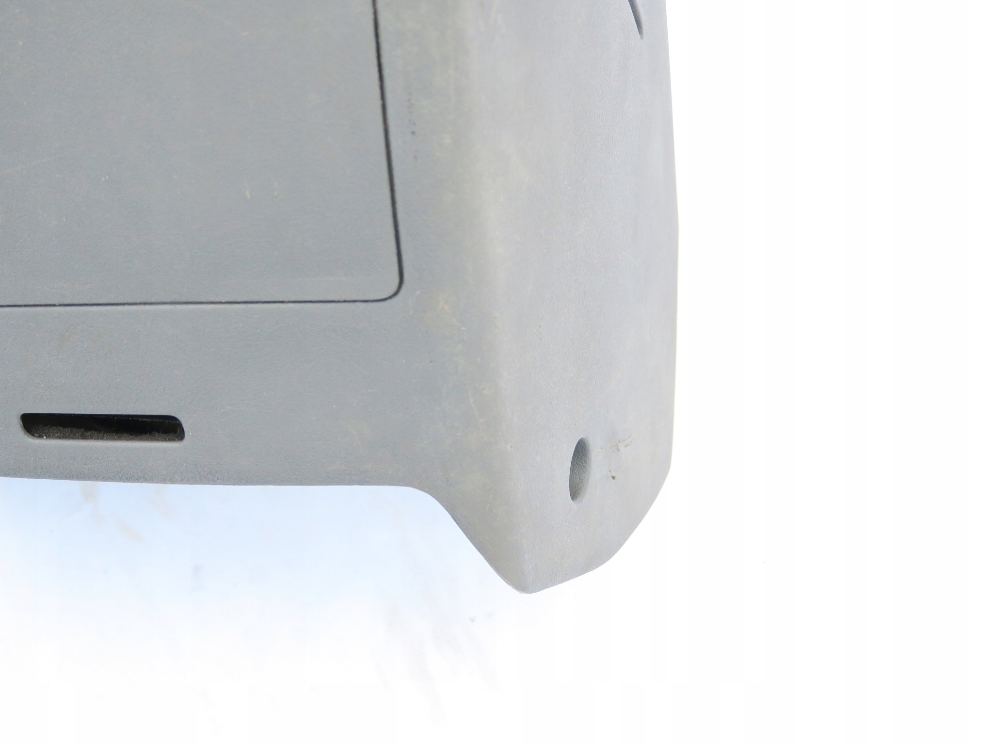 KONSOLA SRODKOWA SCHOWEK UCHWYT NA BUTELKĘ VW T4 TRANSPORTER 99-03 Jakość części (zgodnie z GVO) O - oryginał z logo producenta pojazdu (OE)