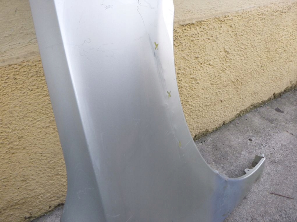 TOYOTA AVENSIS II T25 03- fender front right
