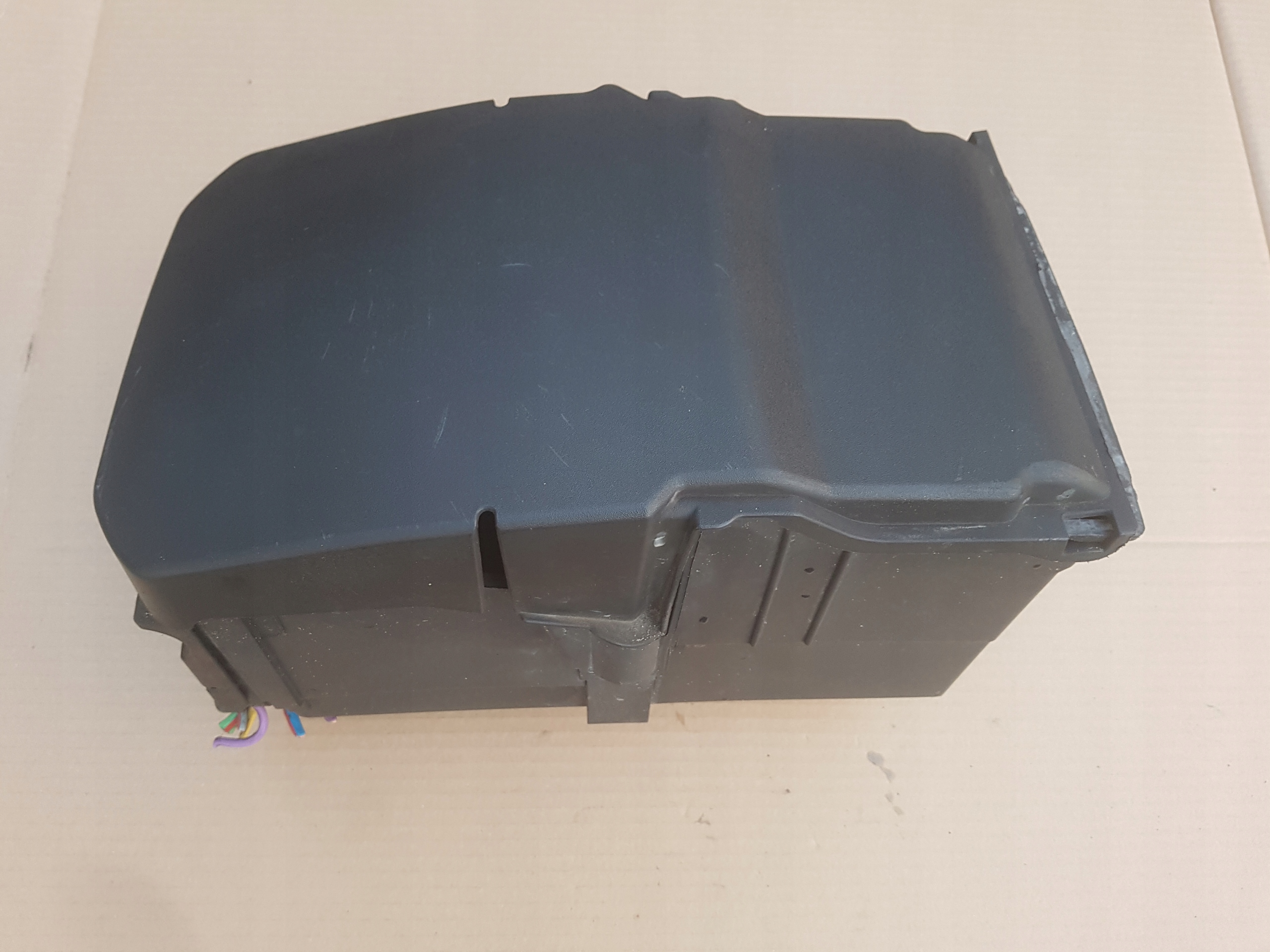 КОРПУС АКУМУЛЯТОРА FORD C-MAX II 10-16-ДОСТАВКА-