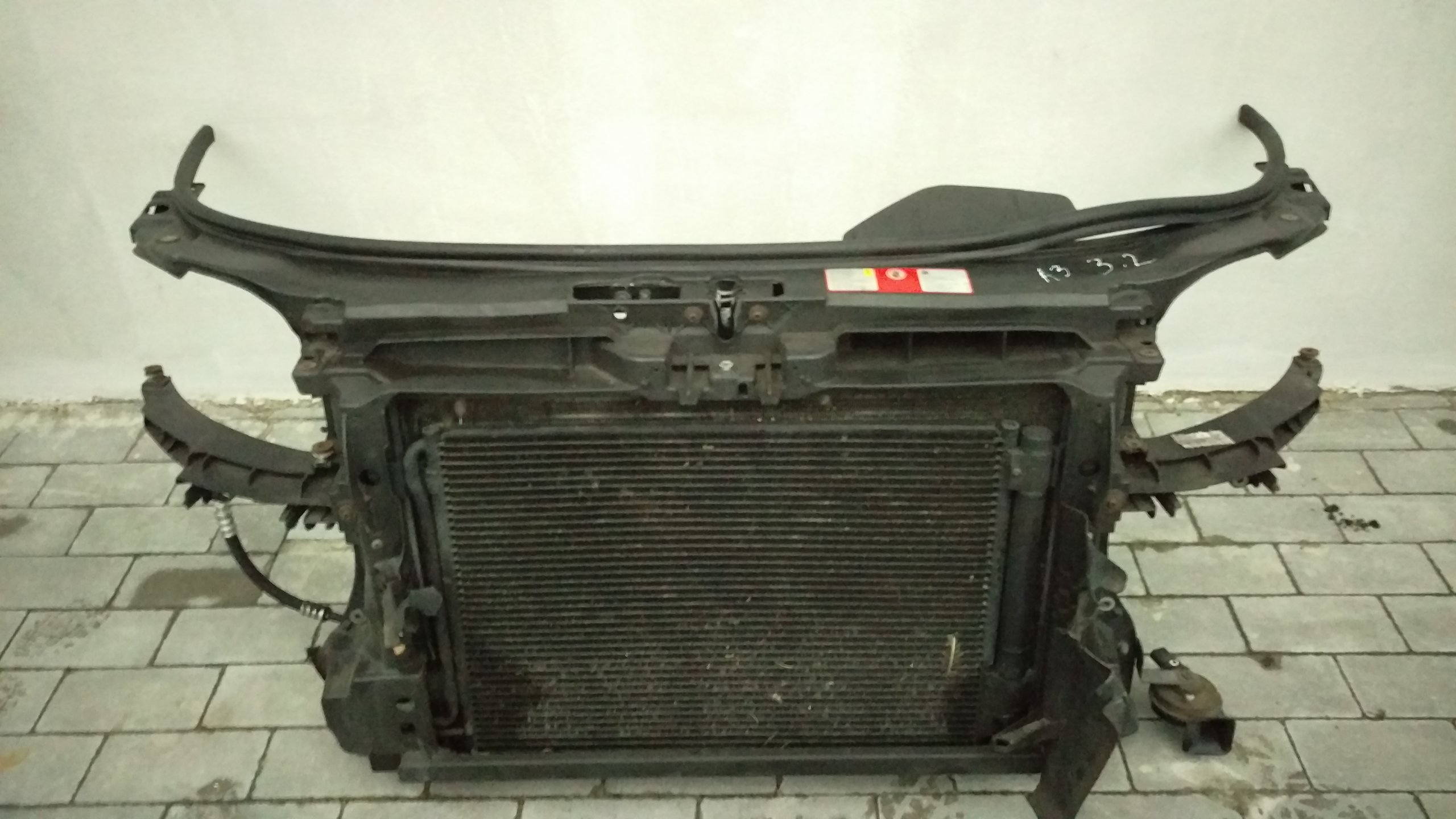 РАДІАТОР ВОДУ AUDI A3p 3.2 V6