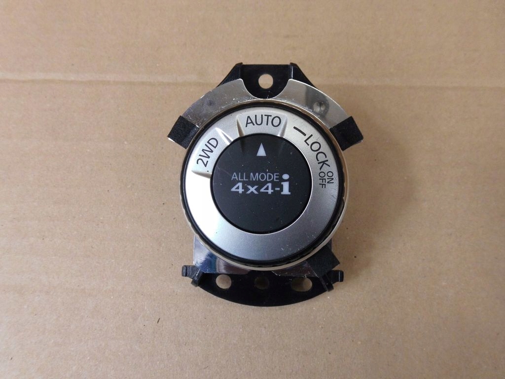 Nissan X-Trail T32 switch napedow 4x4 2WD mostow