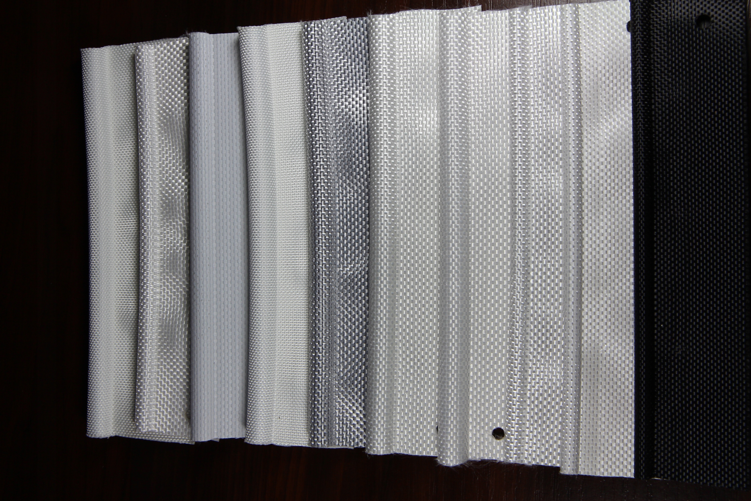 Taśma Keder 6 lub 6,5 pojedynczy 600g/m2 srebro Kod producenta materiał/Keder