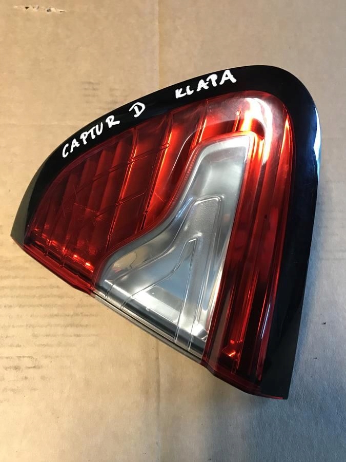 фонарь правый крышке багажника renault CAPTUR