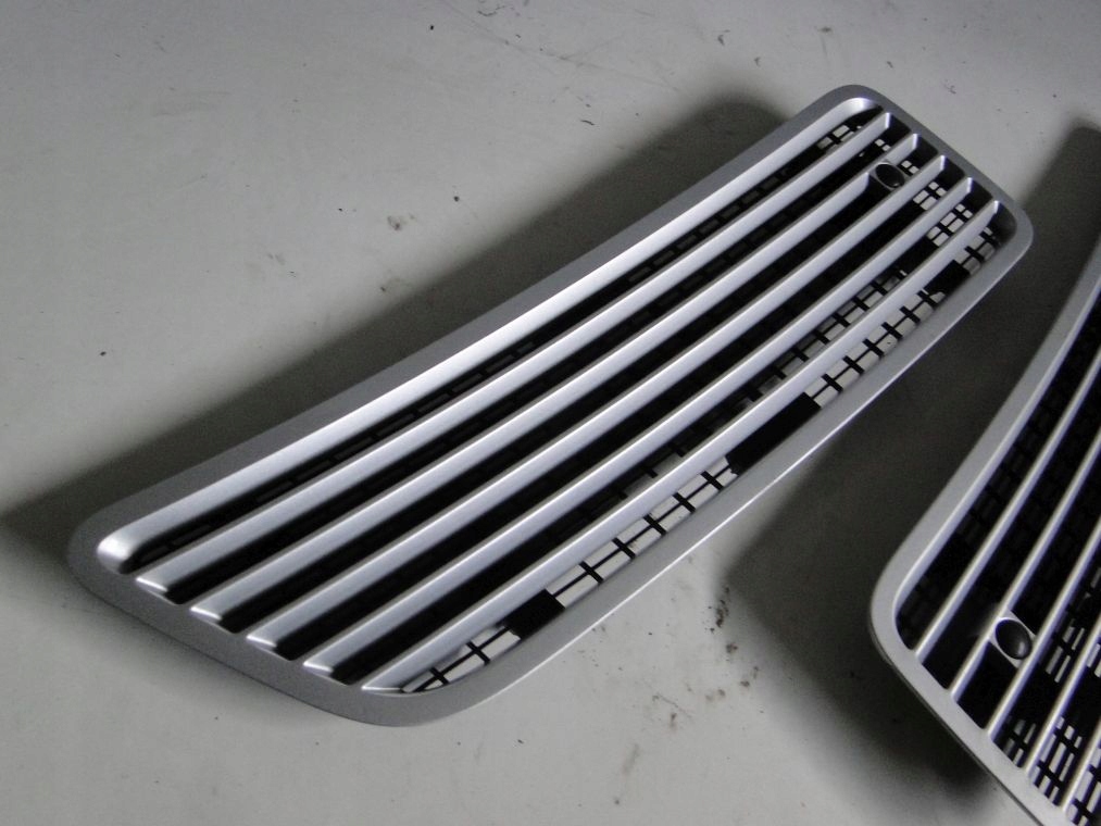 MERCEDES R W251 251 LIFT KRATKA WLOT PODSZYBIE Typ samochodu Samochody osobowe