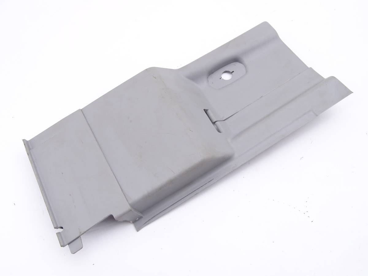 MAN TGL EURO 4/5 OSŁONA SŁUPKA PASA LEWA