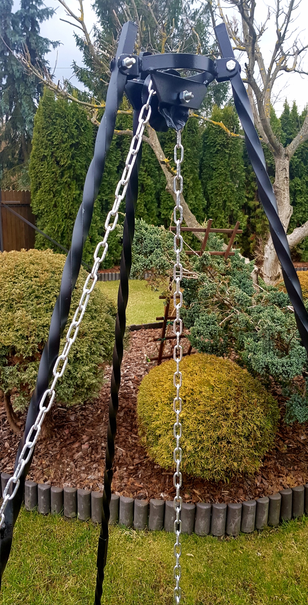 GRILL TRÓJNÓG 190CM + RUSZT 70 CHROM + PALENISKO Kod producenta GRILL TRÓJNÓG 190CM RUSZT 70  PALENISKO