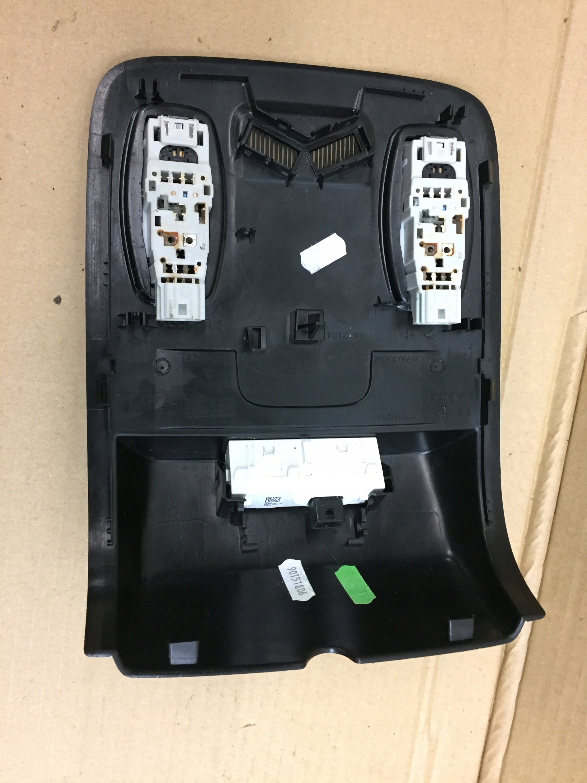 MEGANE IV RS LAMPKA PODSUFITKI PRZÓD OŚWIETLENIE Typ samochodu Samochody osobowe