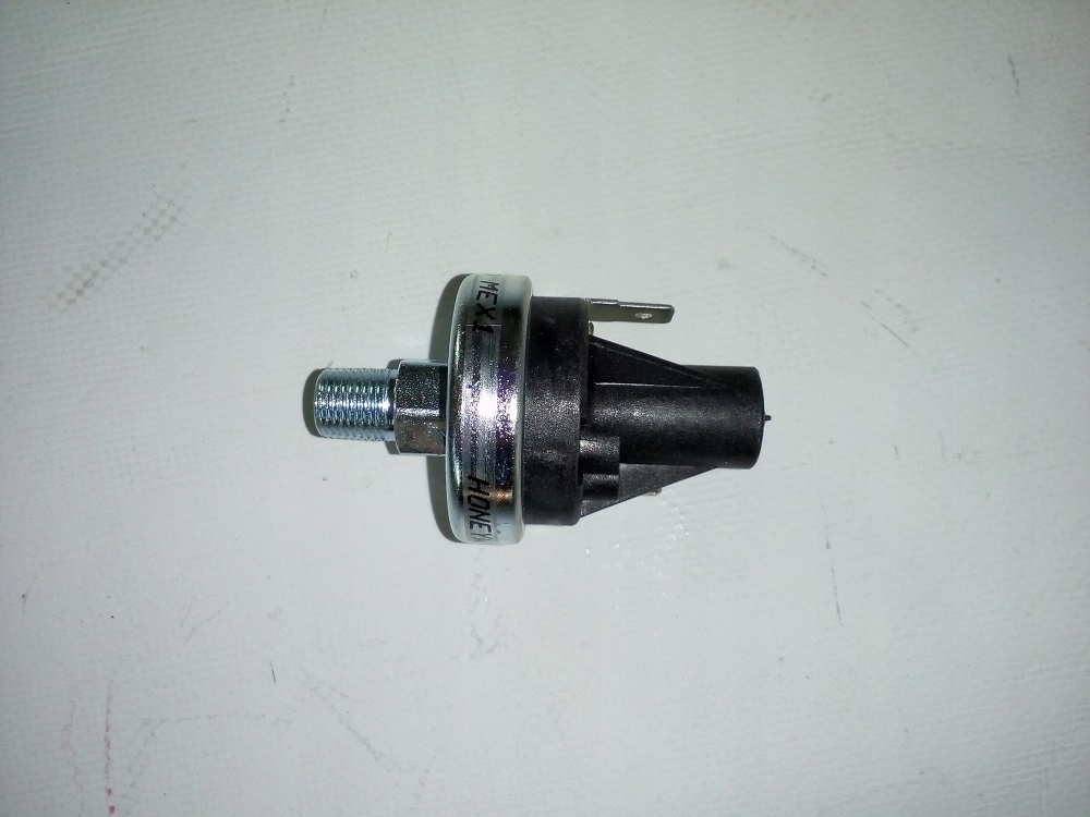 123ads5 - Датчик остановки Хюндай 30л-7а ,7М ,25л7а 25л7м