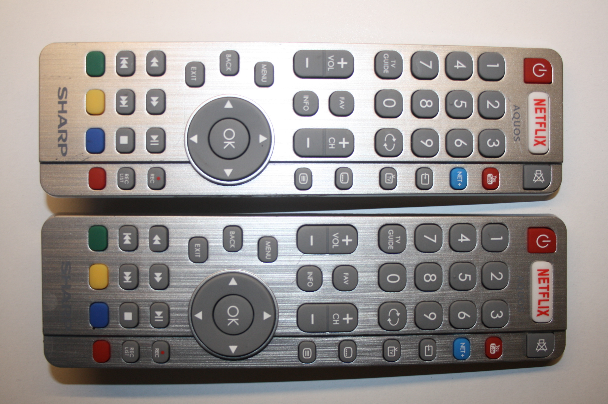 PILOT SHARP RADIOWY LC49CUG8461 8462 ORYGINAŁ !