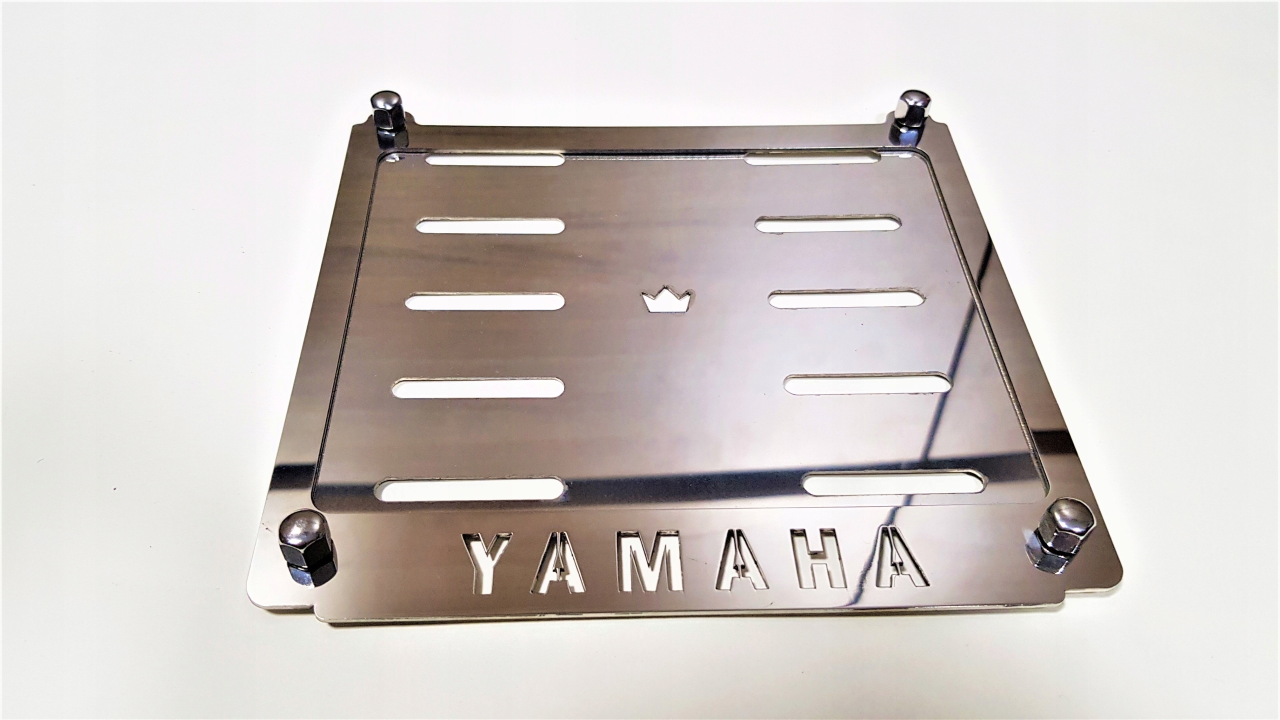 RAMKA TABLICY REJESTRACYJNEJ MOTOCYKLA YAMAHA