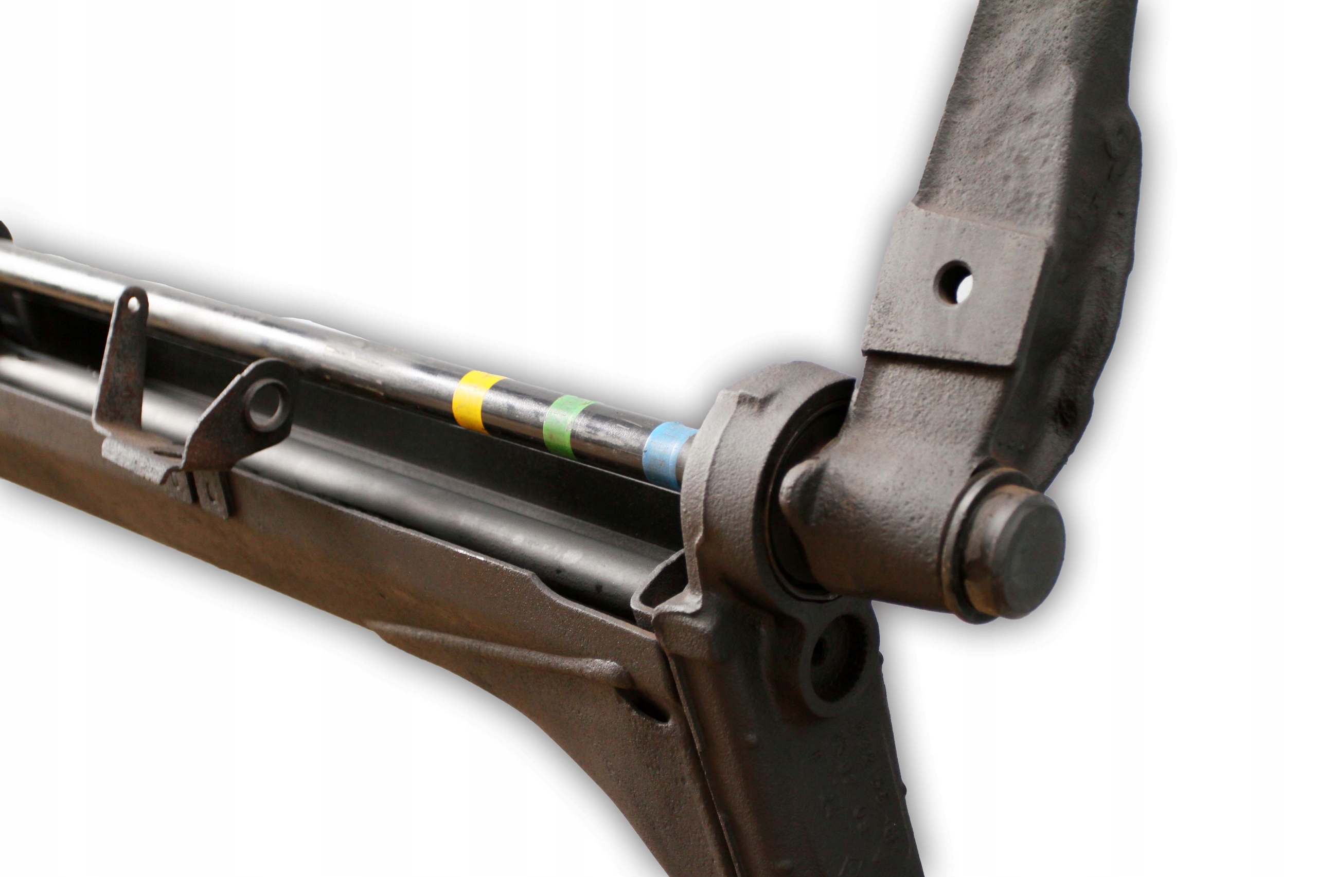 Tylna belka oś Renault Laguna