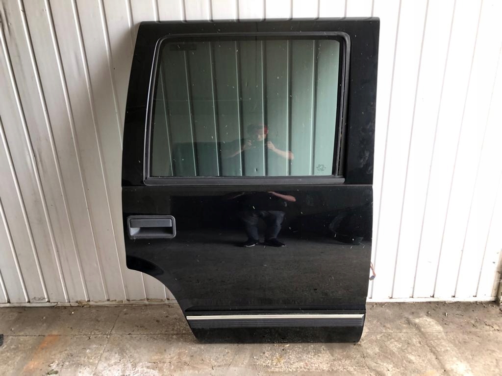 CHEVROLET TAHOE SUBURBAN 92-99r DRZWI TYLNE