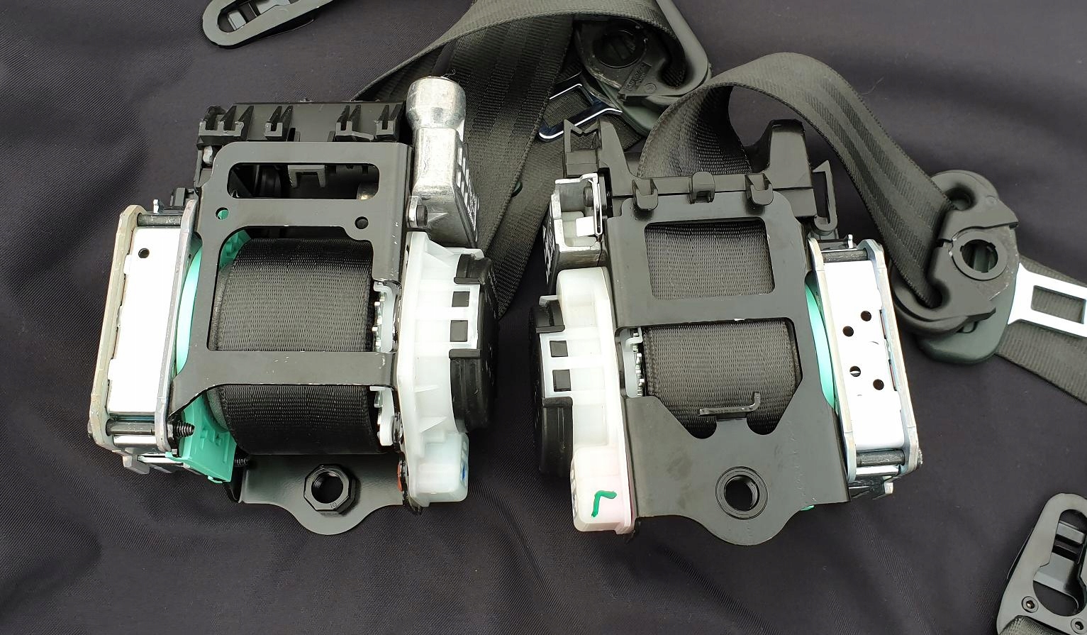 Bentley Continental FS FLYING SPUR ремни