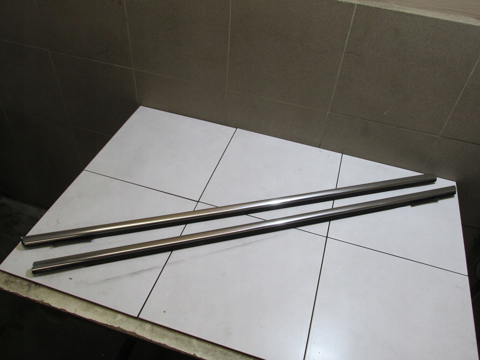 МОЛДИНГ ДВЕРІ ПЕРЕДНІЙ ХРОМ ПІДВІКОННЯ C-MAX MK2 GRAND