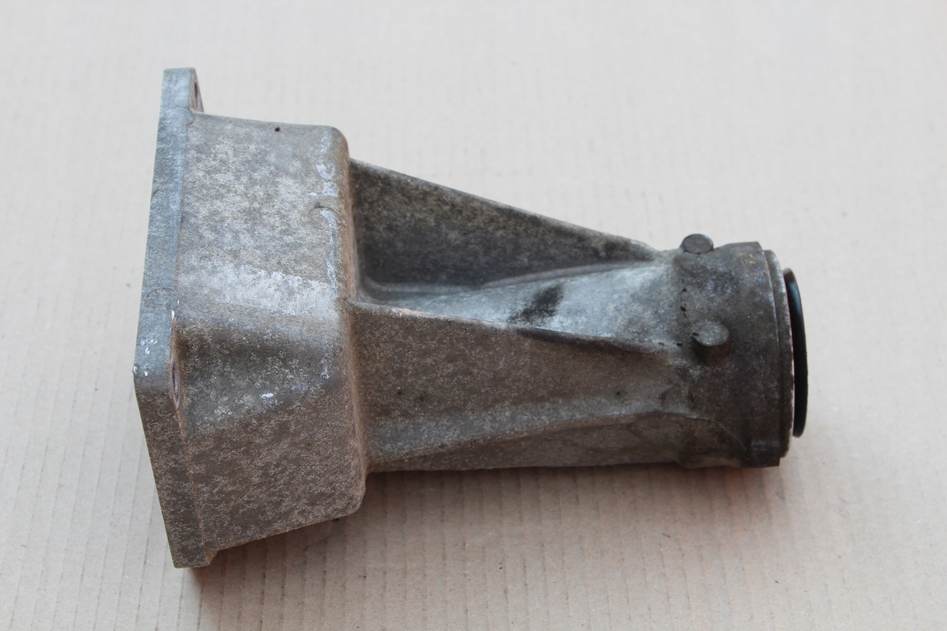 Кронштейн поддержки ручки E70 X5 3,5 и N55 7552542