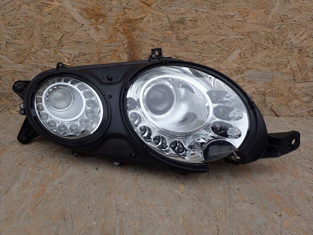 ФАРА ПРАВА ПРАВЫЙ БИ КСЕНОН БЕНТЛИ КОНТИНЕНТАЛЬw