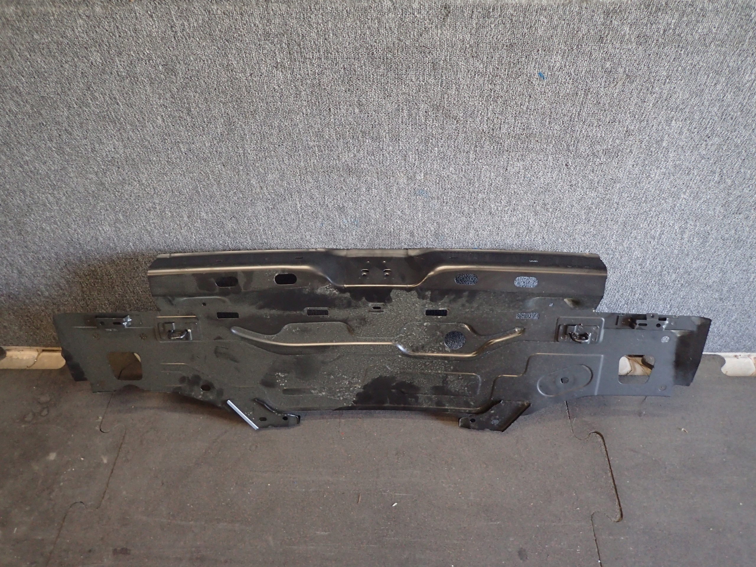 PAS TYŁ TYLNY VW GOLF VI 6 HB Producent części Volkswagen OE