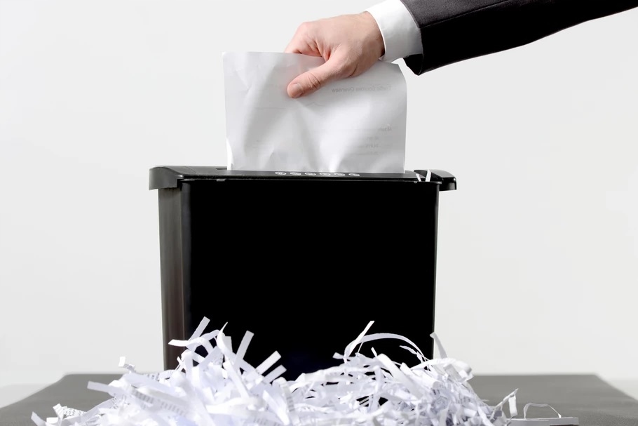 NISZCZARKA DOKUMENTÓW DO PAPIERU BIUROWA Z KOSZEM Pojemność kosza 10 l