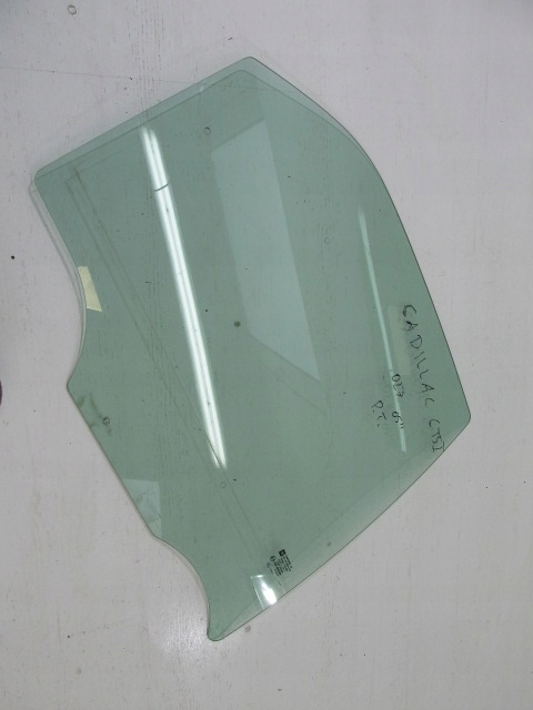 SZYBA DRZWI PRAWY TYŁ CADILLAC CTS I 2005