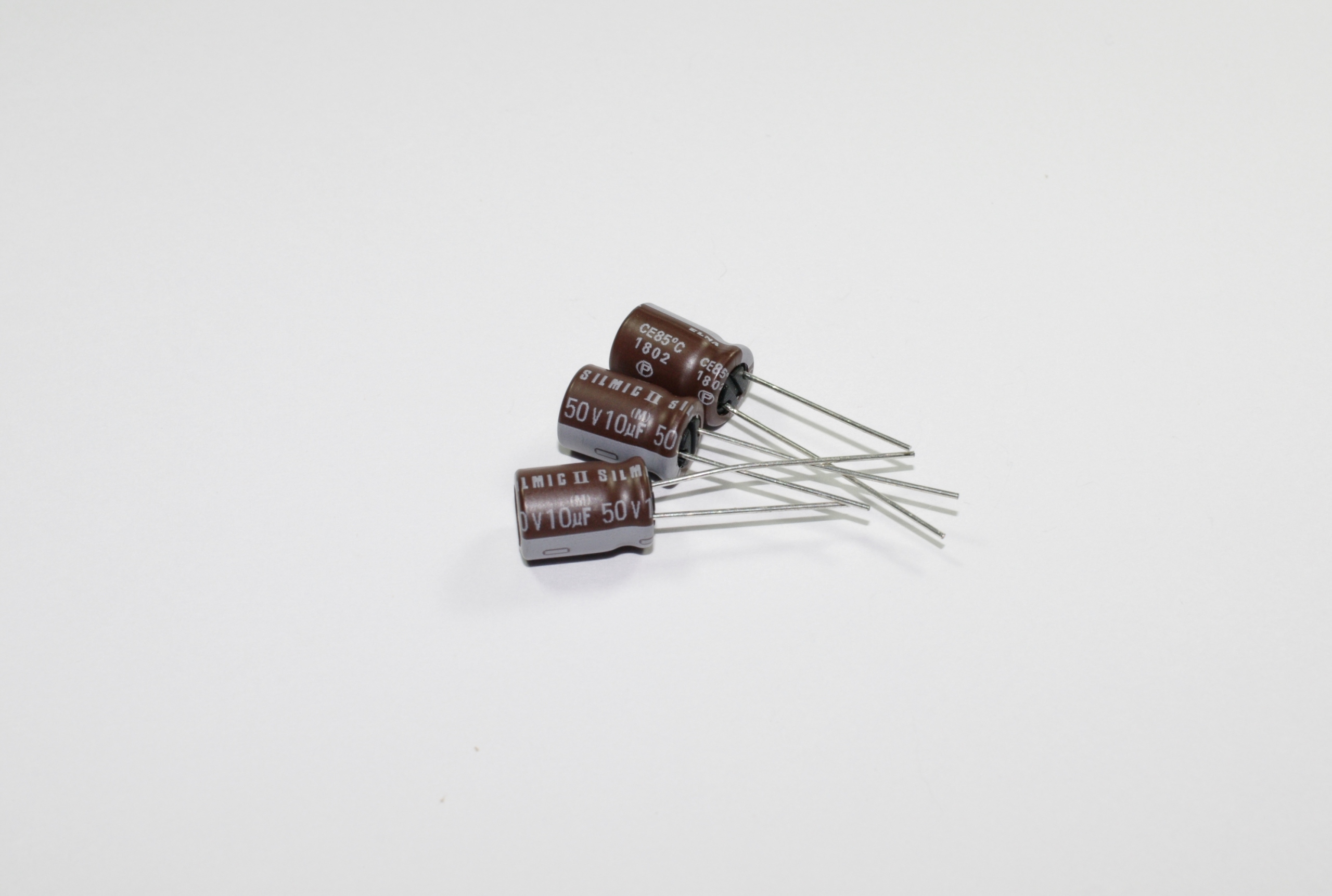 

Kondensator 10uF/50V Elna Silmic II Rfs x 5szt.