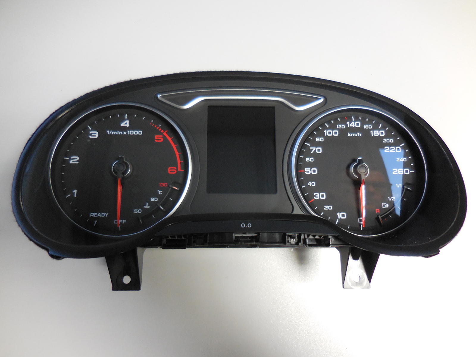 AUDI Q2 счетчик 8V0920873P