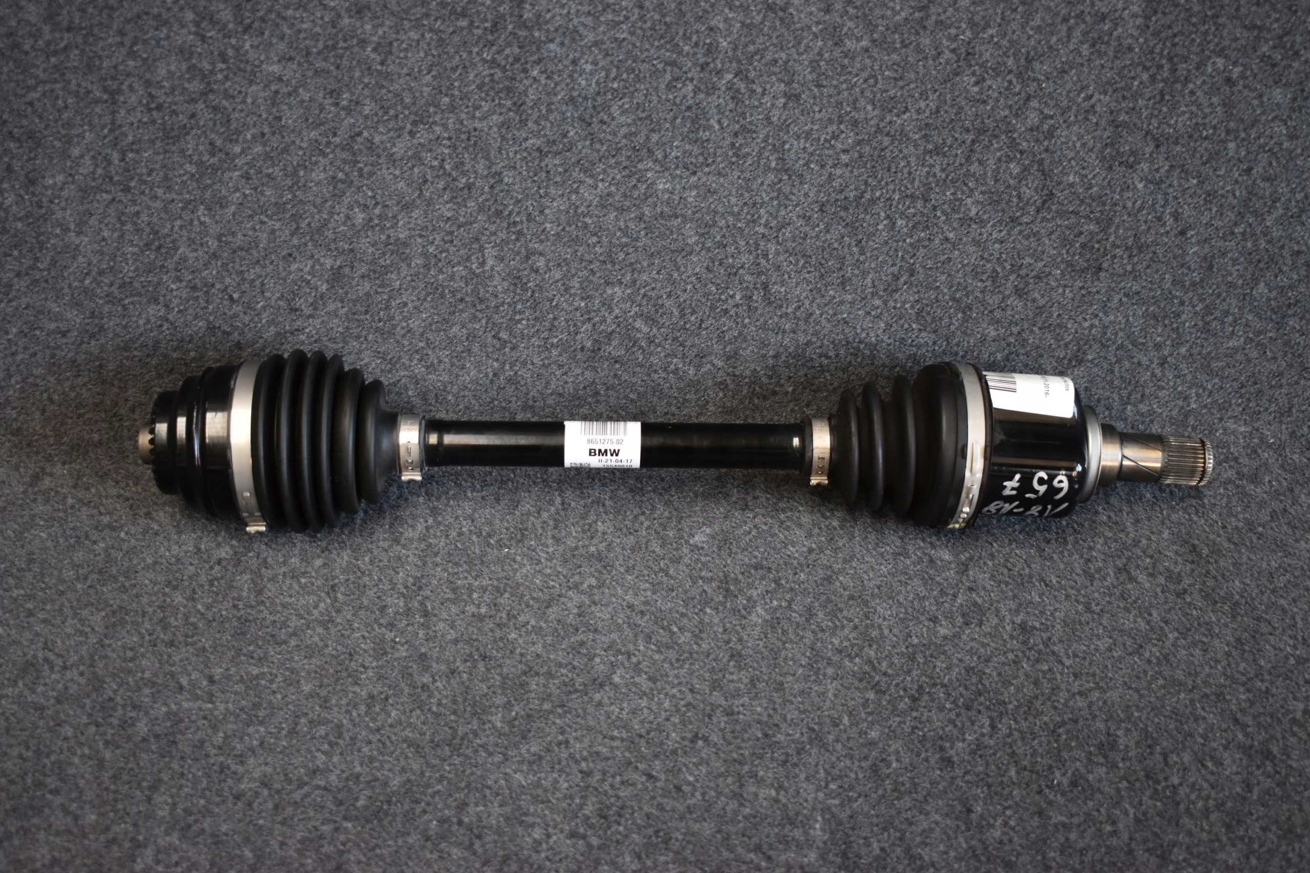 Піввісь передній лівий MINI COOPER F60 8651275