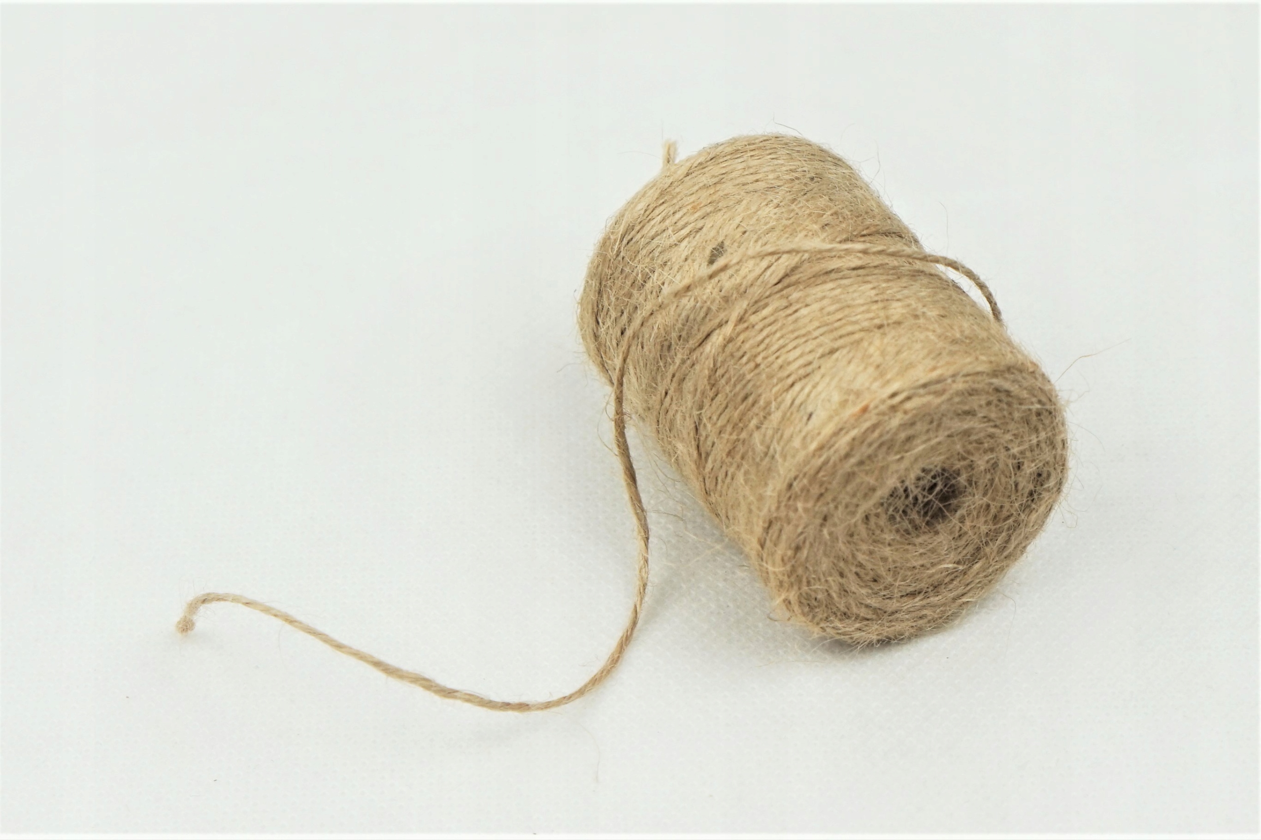 

Sznurek jutowy 1mm/78m Naturalny